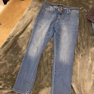 2 pairs of jeans